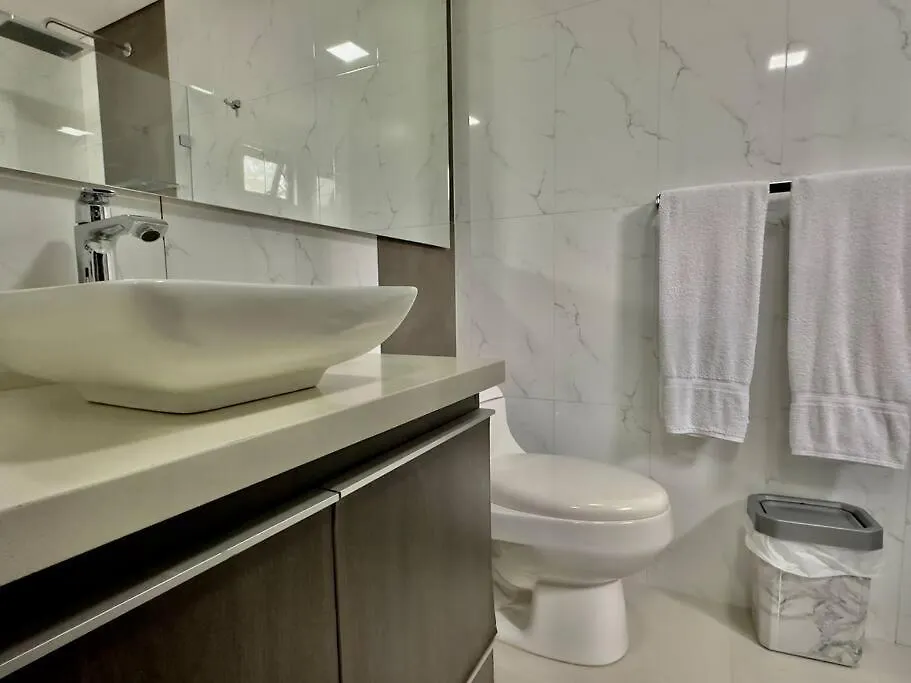 202 Family Haven In El Poblado: Spacious & Charming Medellin Apartment