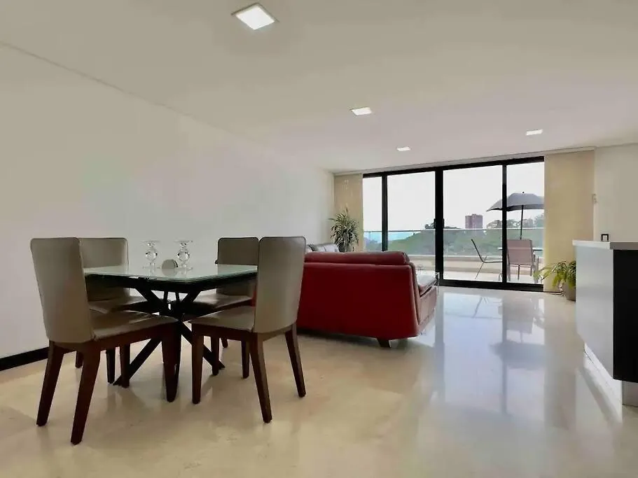 202 Family Haven In El Poblado: Spacious & Charming Medellin Apartment