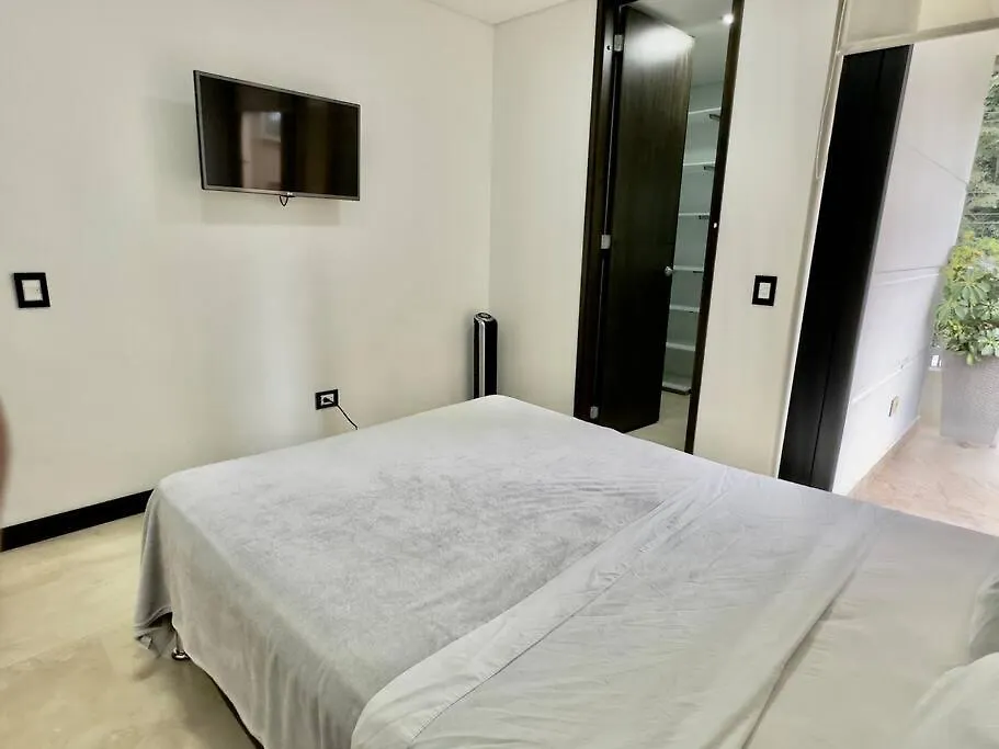 Apartment 202 Family Haven In El Poblado: Spacious & Charming Medellin