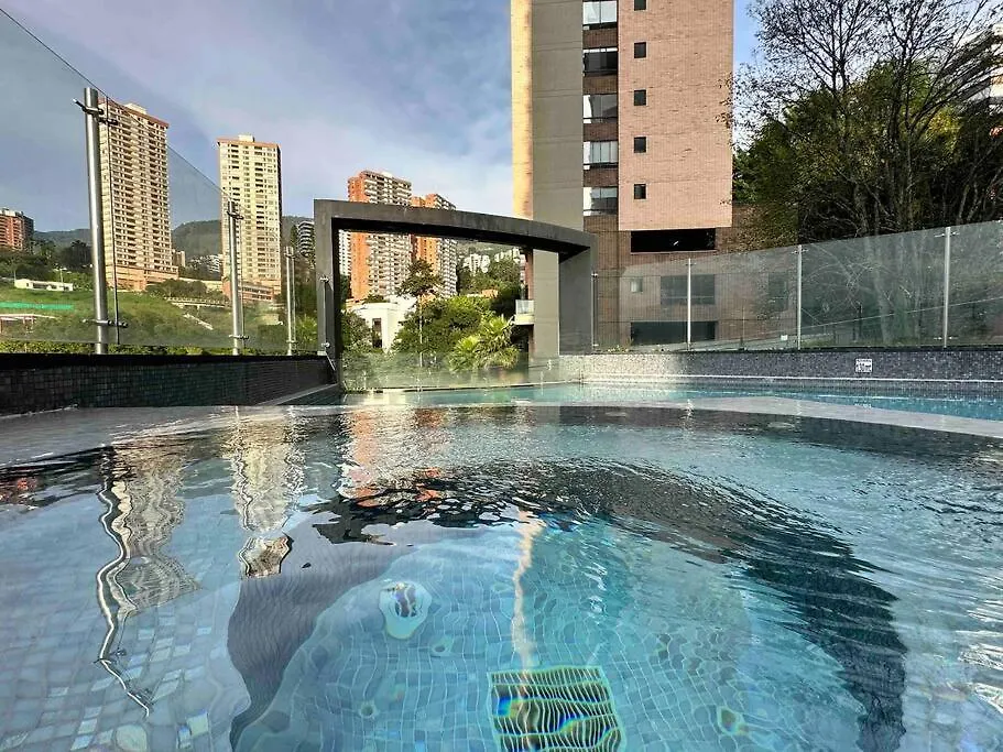 Apartment 202 Family Haven In El Poblado: Spacious & Charming Medellin